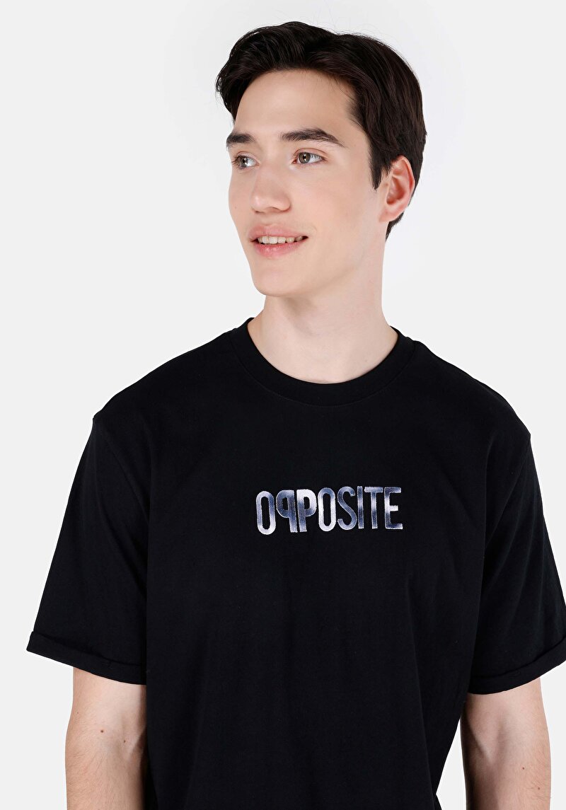 Comfort Fit Yuvarlak Yaka Düz Erkek Cepsiz Siyah Kısa Kol Tişört