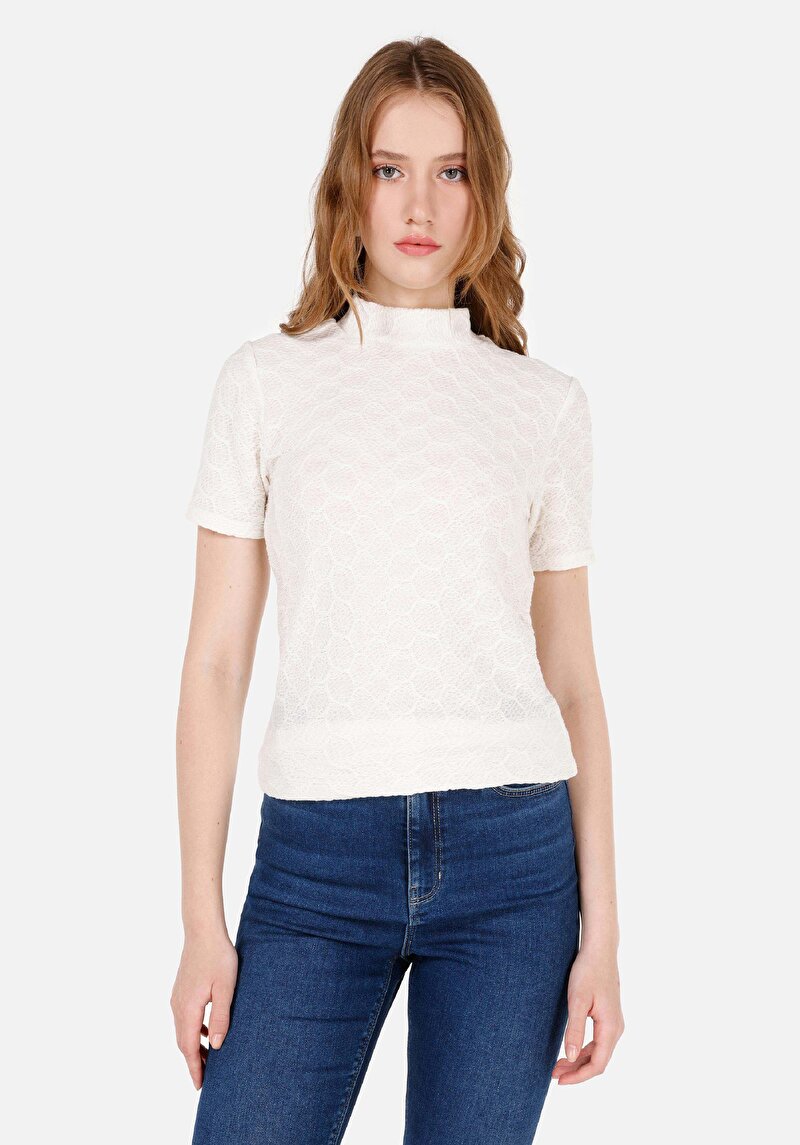 Slim Fit Turtle Neck Kadın Beyaz Kısa Kol Tişört