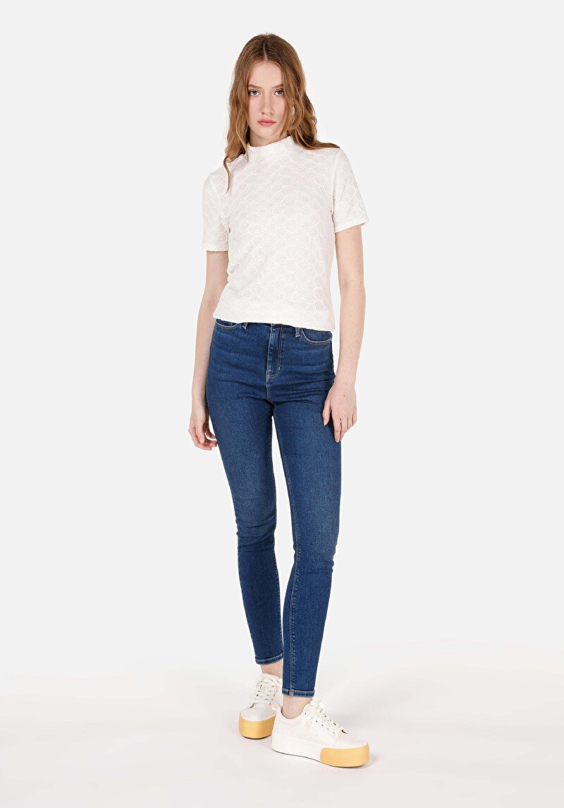 Slim Fit Turtle Neck Kadın Beyaz Kısa Kol Tişört