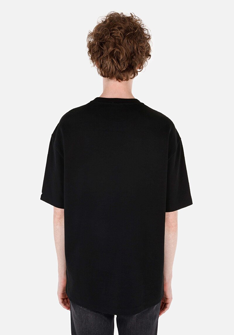 Comfort Fit Yuvarlak Yaka Erkek Cepli Siyah Kısa Kol Tişört