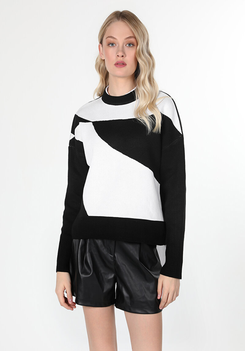 Regular Fit Yuvarlak Yaka Düz Kadın Siyah Kazak