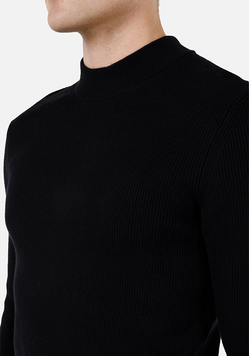 Slim Fit Dik Yaka Jakarlı Erkek Siyah Kazak