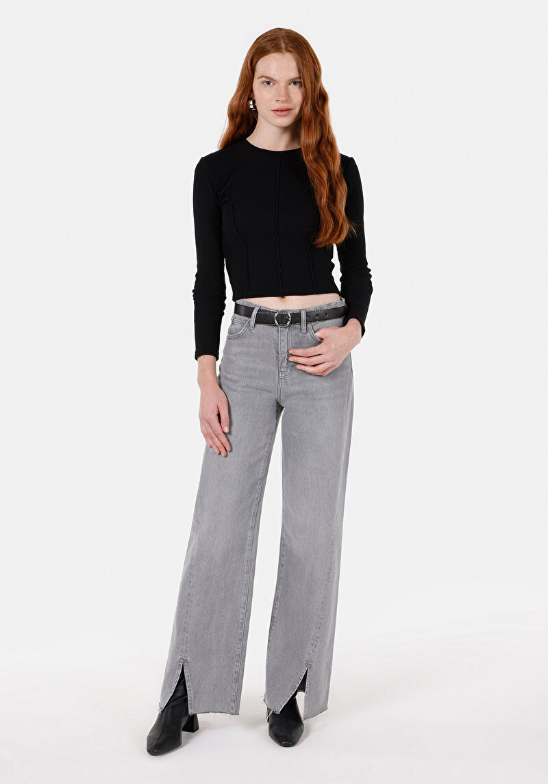 Slim Fit Yuvarlak Yaka Düz Kadın Siyah Uzun Kol Tişört