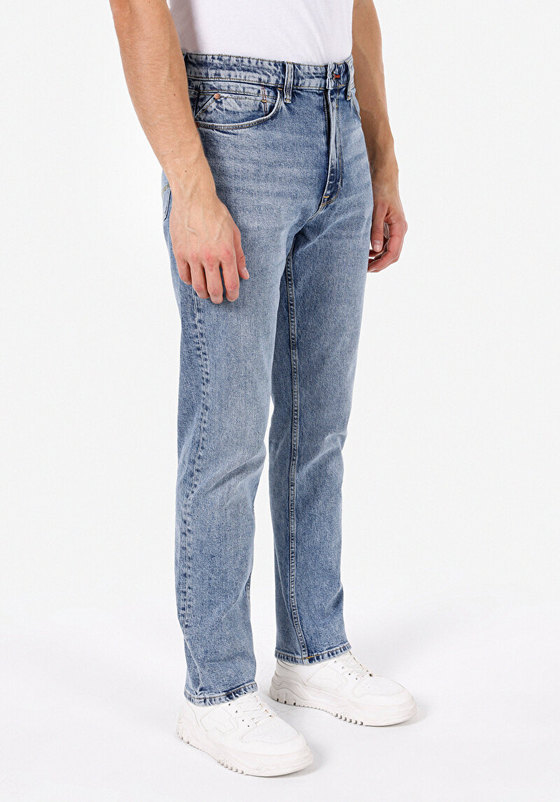 Slim Straight Fit Orta Bel Düz Paça Erkek Denim Jean Pantolon