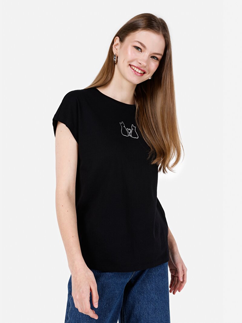 Regular Fit Örme Yuvarlak Yaka Baskılı Kadın Siyah Kısa Kol Tişört