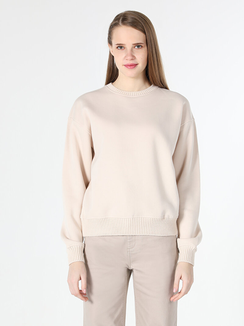 Regular Fit Yuvarlak Yaka Düz Kadın Ekru Sweatshirt