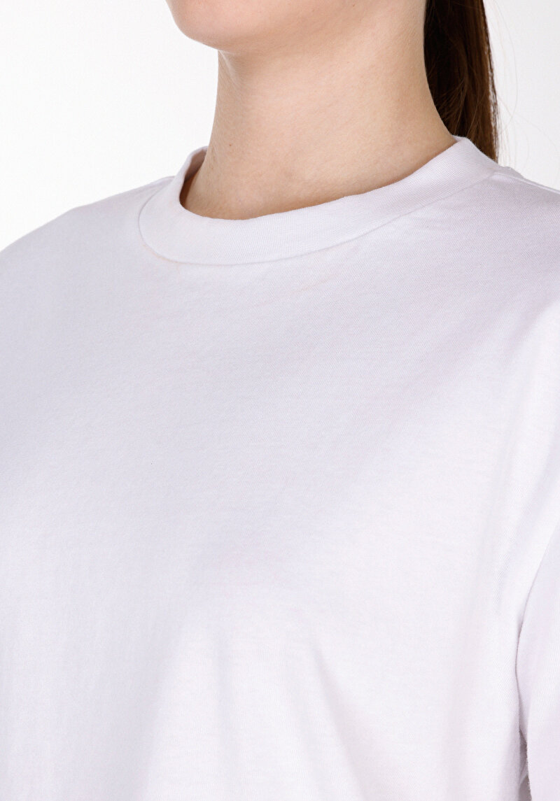 Regular Fit Yuvarlak Yaka Düz Kadın Beyaz Kısa Kol Tişört