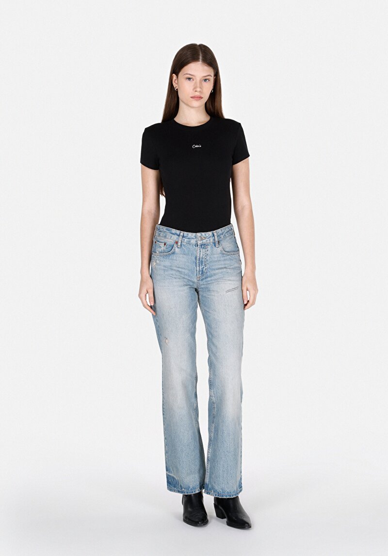 Slim Fit Yuvarlak Yaka Düz Kadın Siyah Kısa Kol Tişört