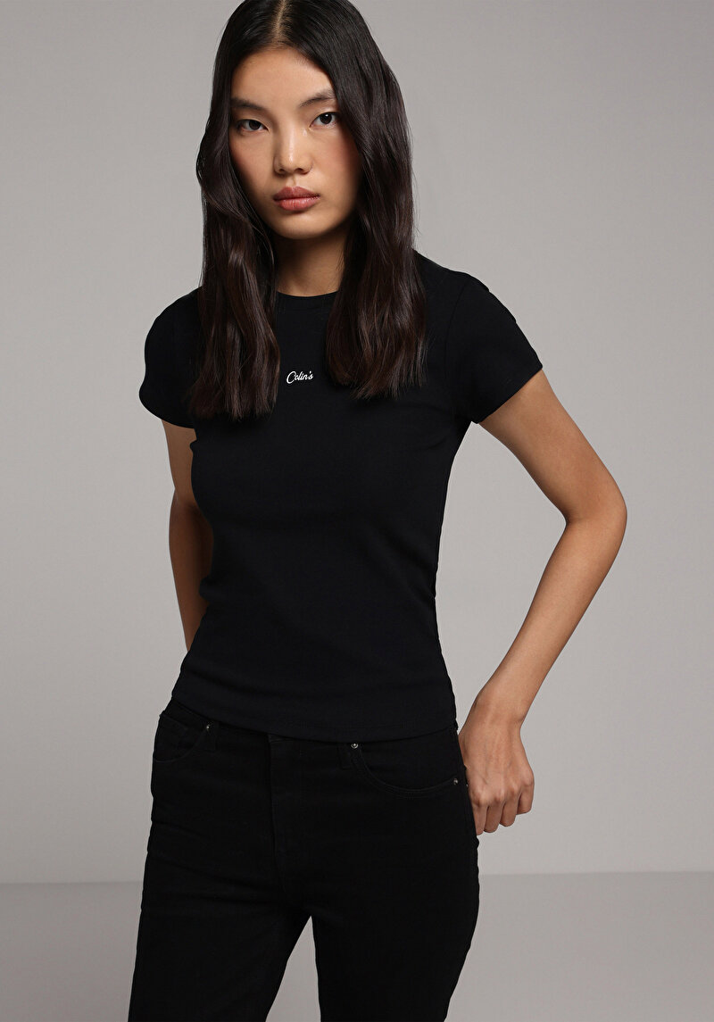 Slim Fit Yuvarlak Yaka Düz Kadın Siyah Kısa Kol Tişört
