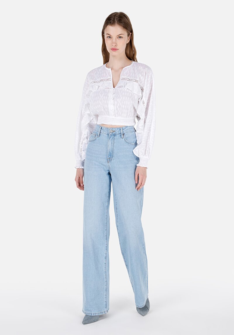 Regular Fit V Yaka Kadın Beyaz Uzun Kol Gömlek