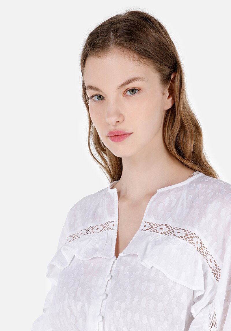 Regular Fit V Yaka Kadın Beyaz Uzun Kol Gömlek