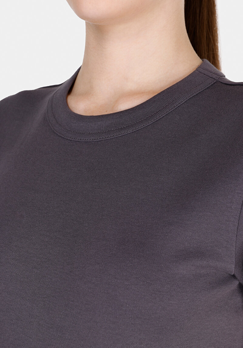 Slim Fit Yuvarlak Yaka Düz Kadın Antrasit Kısa Kol Tişört