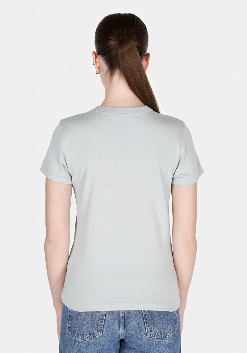 Slim Fit Yuvarlak Yaka Pamuklu Düz Kadın Yeşil Kısa Kol Tişört