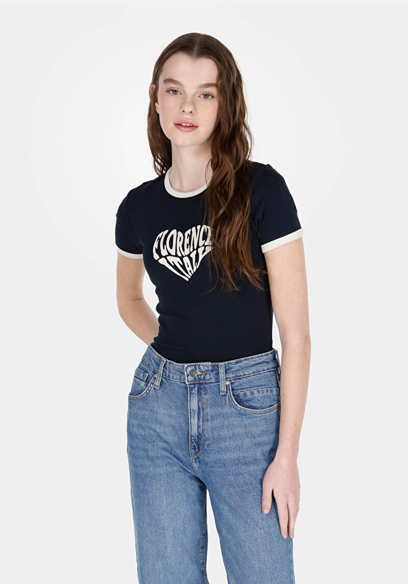 Slim Fit Yuvarlak Yaka Baskılı Kadın Lacivert Kısa Kol Tişört