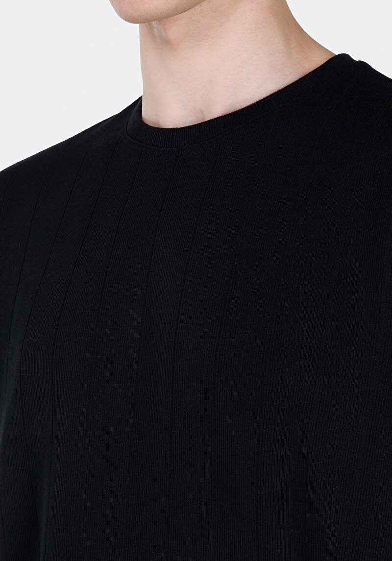 Regular Fit Yuvarlak Yaka Jakarlı Erkek Siyah Kısa Kol Tişört