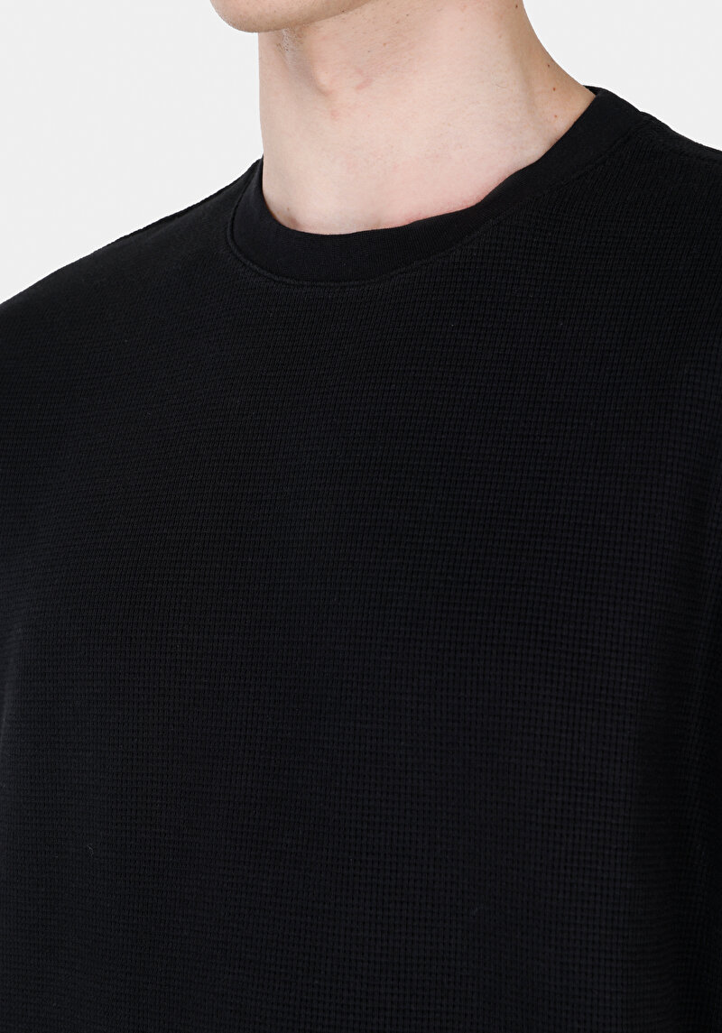 Comfort Fit Yuvarlak Yaka Düz Erkek Siyah Kısa Kol Tişört