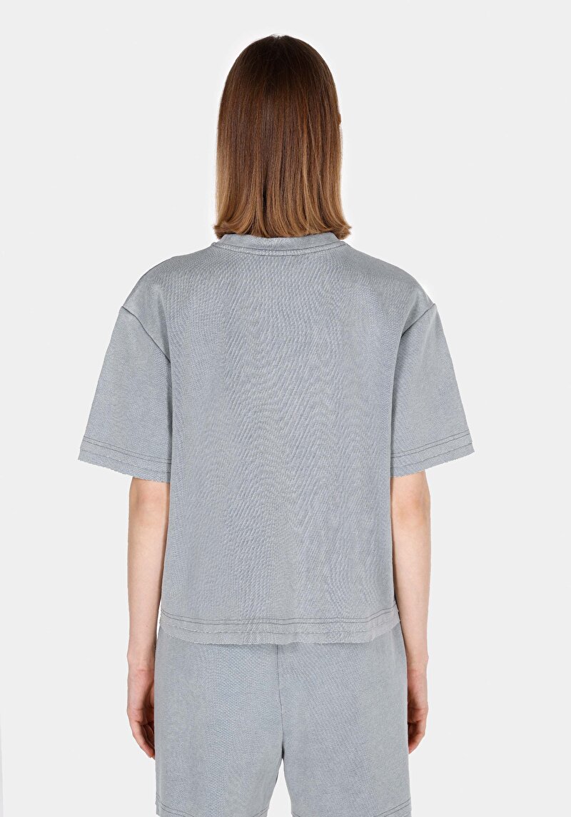 Regular Fit Yuvarlak Yaka Düz Kadın Gri Kısa Kol Tişört