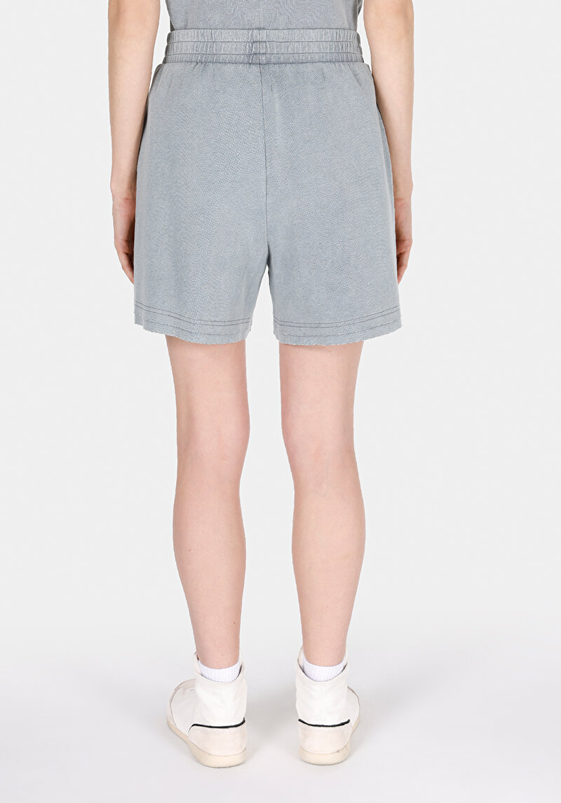 Regular Fit Orta Bel Düz Kadın Gri Şort