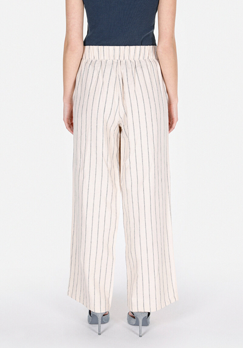 Regular Fit Yüksel Bel Geniş Paça Astarsız Kadın Ekru Pantolon