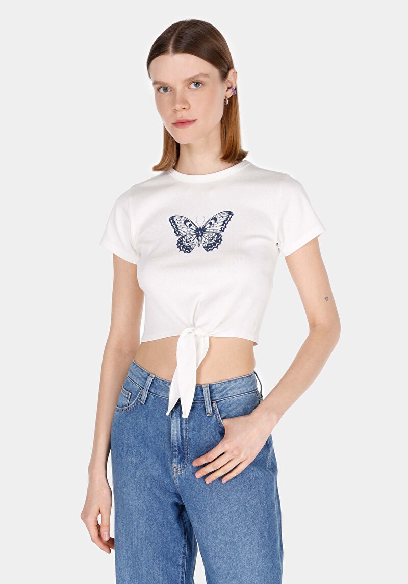 Slim Fit   Kadın Beyaz Kısa Kol Tişört