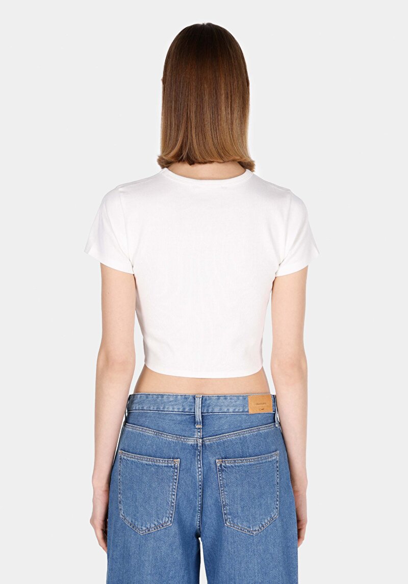 Slim Fit Kadın Beyaz Kısa Kol Tişört