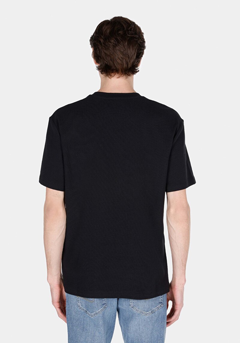 Comfort Fit Yuvarlak Yaka Jakarlı Erkek Siyah Kısa Kol Tişört