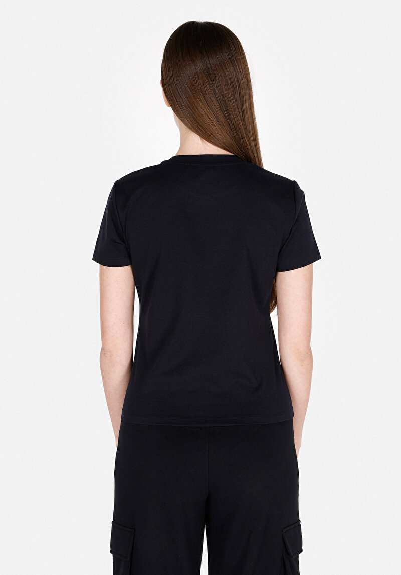 Slim Fit Yuvarlak Yaka Baskılı Kadın Siyah Kısa Kol Tişört
