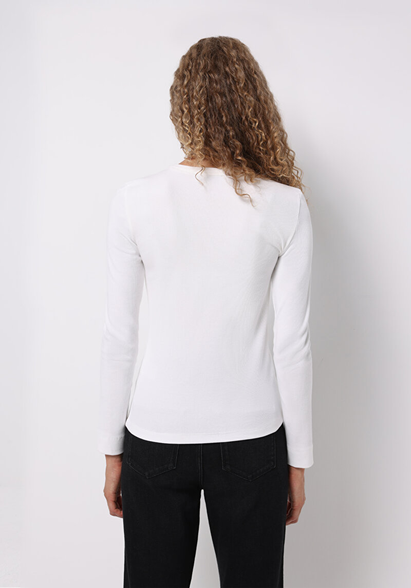Slim Fit Yuvarlak Yaka Düz Kadın Beyaz Uzun Kol Tişört