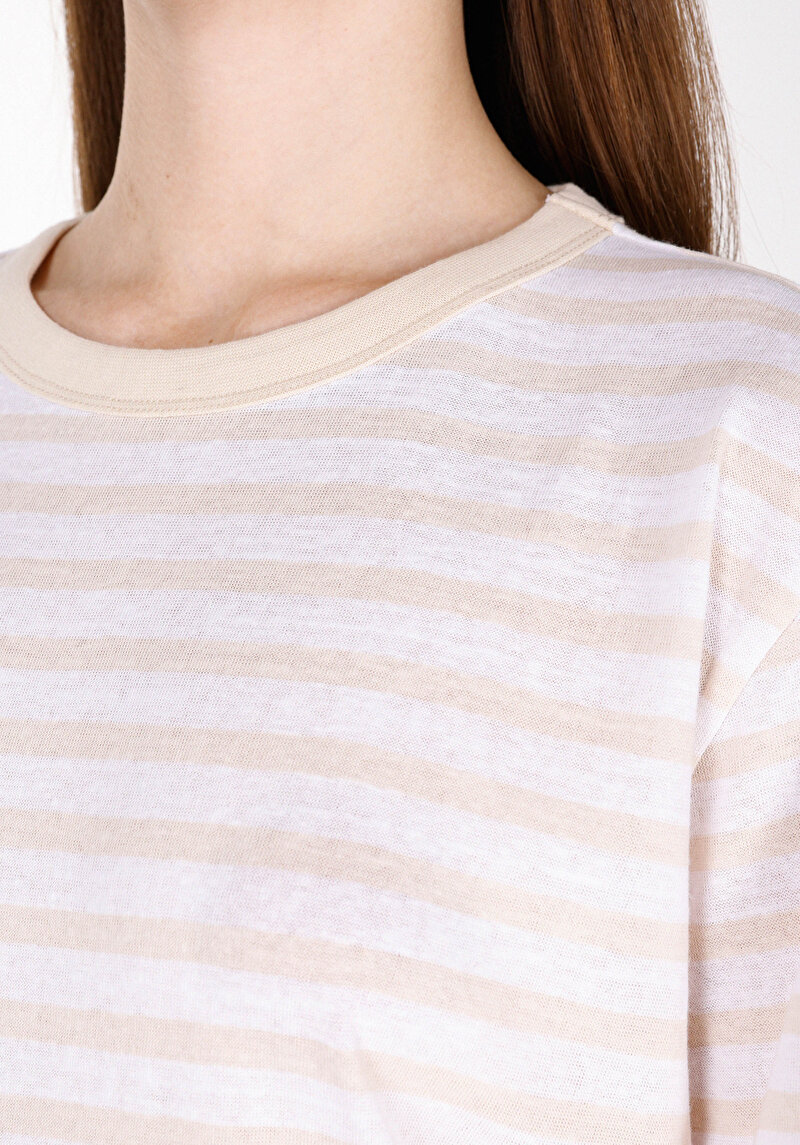 Regular Fit Yuvarlak Yaka Çizgili Kadın Bej Kısa Kol Tişört