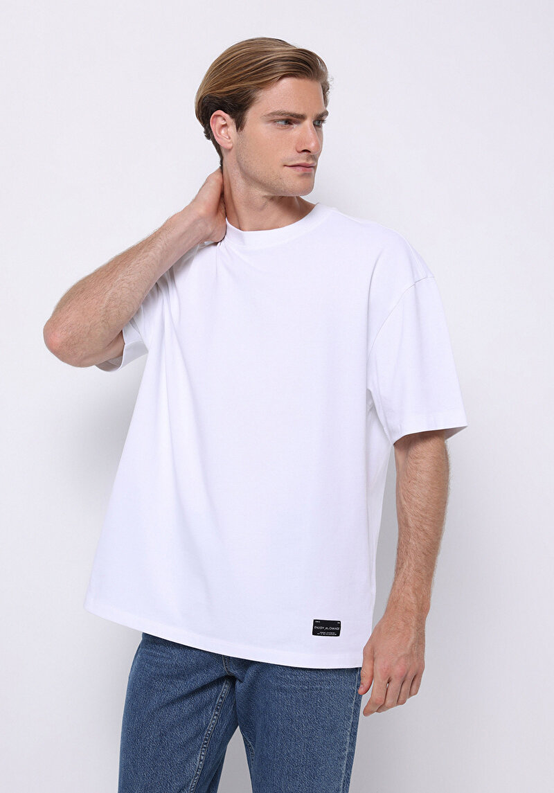 Oversize Fit Pamuklu Yuvarlak Yaka Düz Erkek Beyaz Kısa Kol Tişört