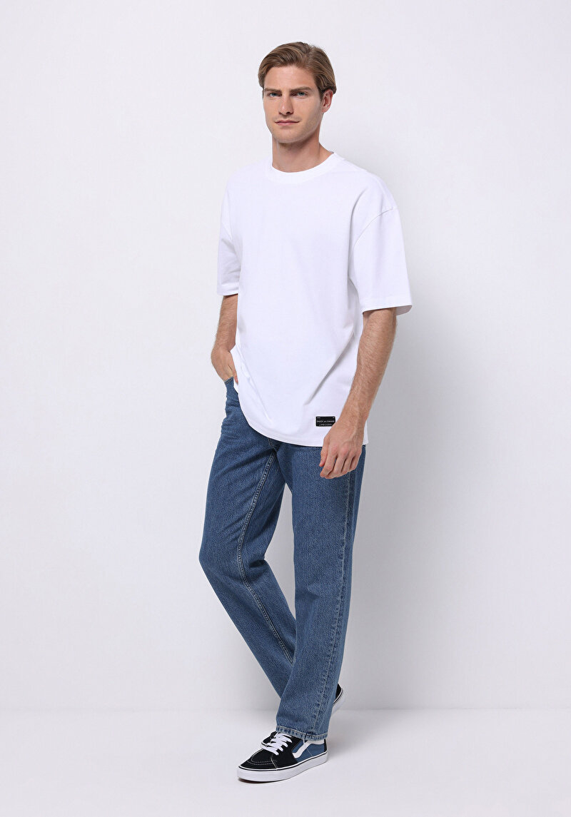 Oversize Fit Pamuklu Yuvarlak Yaka Düz Erkek Beyaz Kısa Kol Tişört