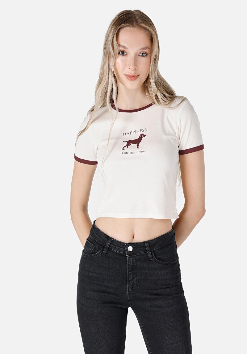 Slim Fit Yuvarlak Yaka Kadın Beyaz Kısa Kol Tişört