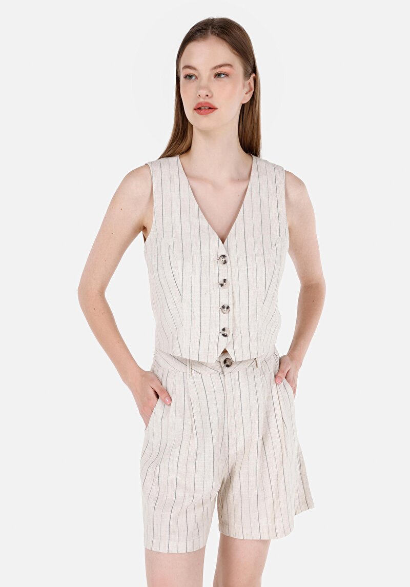 Slim Fit V Yaka Kadın Ekru Kolsuz Gömlek