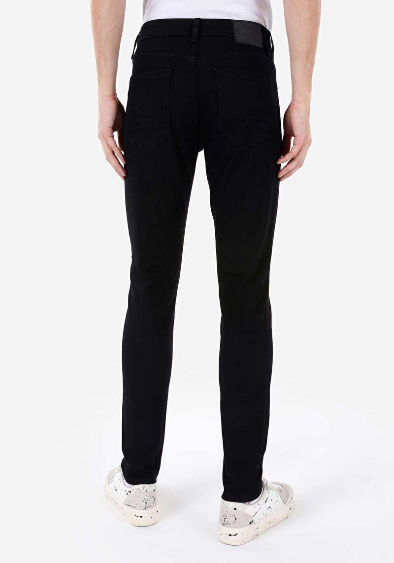 Slim Fit Düşük Bel Dar Paça Erkek Siyah Jean Pantolon