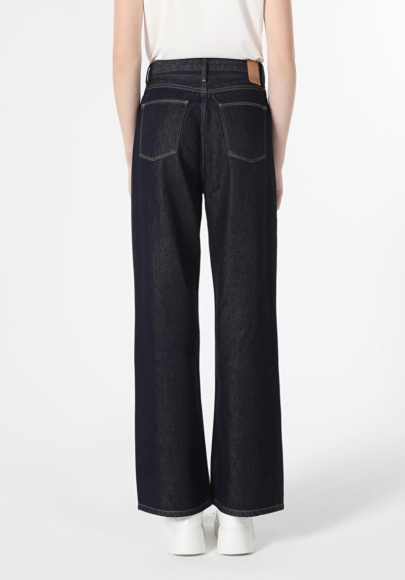 Regular Fit Yüksek Bel Geniş Paça Kadın Siyah Jean Pantolon