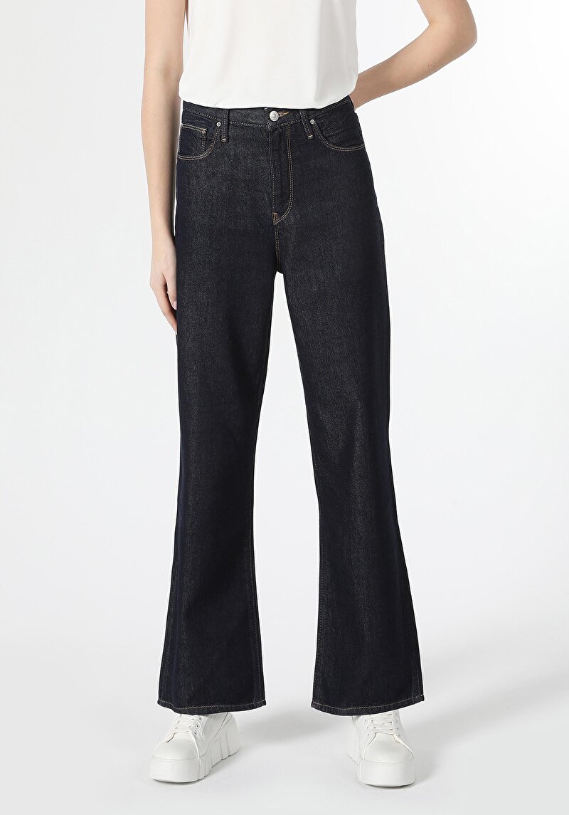 Regular Fit Yüksek Bel Geniş Paça Kadın Siyah Jean Pantolon