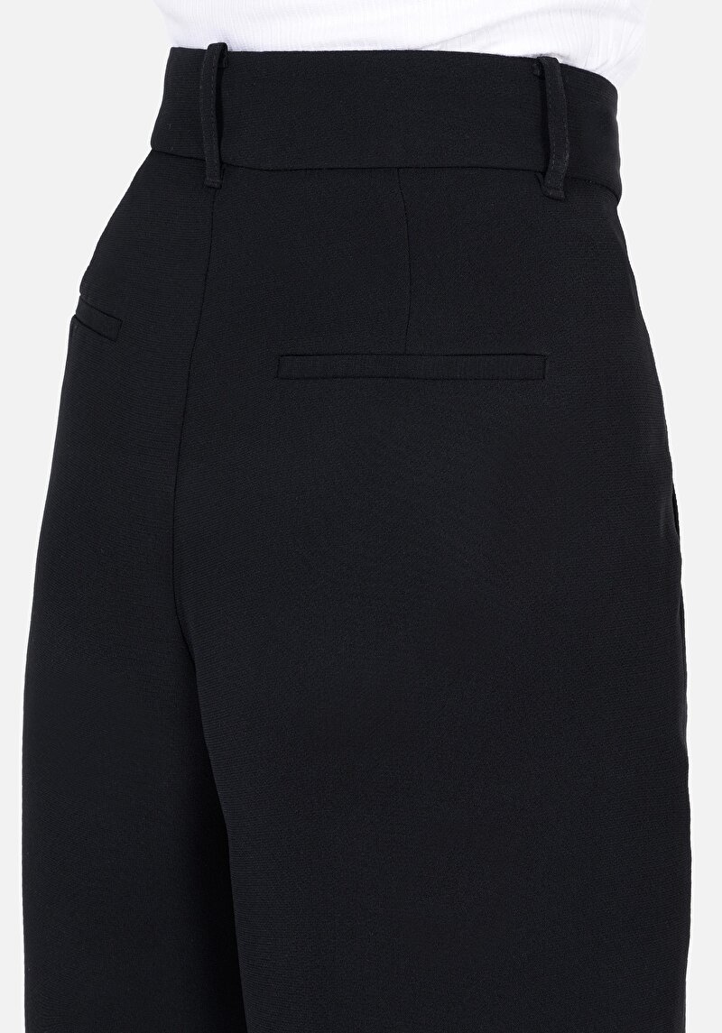 Regular Fit Yüksek Bel Düz Kadın Siyah Şort