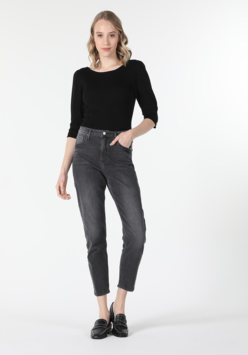 Slim Fit Orta Bel Daralan Paça Kadın Denim Jean Pantolon