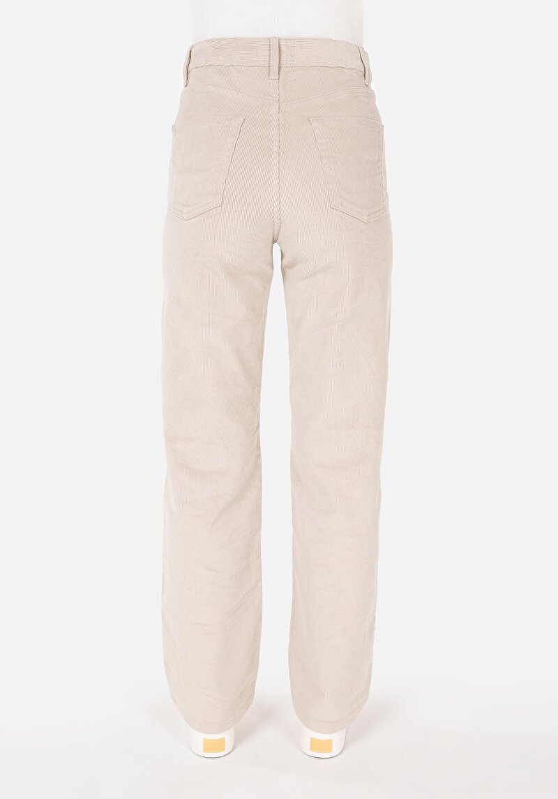 Regular Fit Yüksek Bel Geniş Paça Kadın Ekru Pantolon