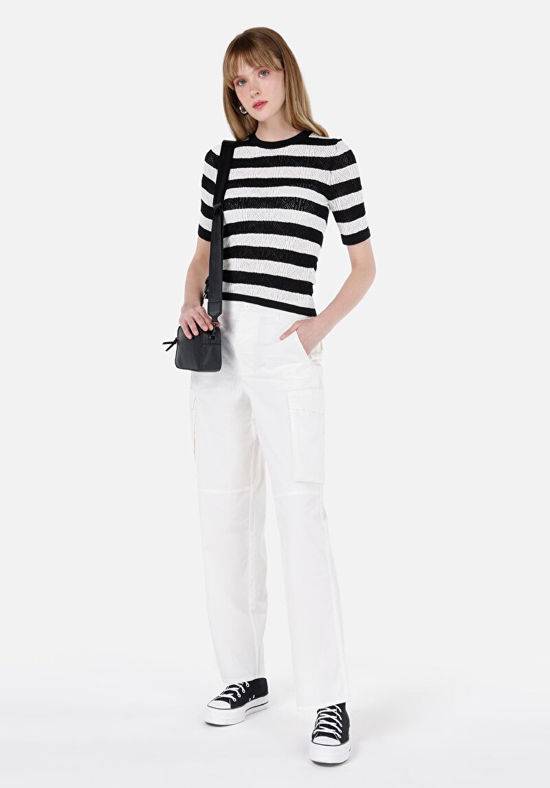Regular Fit Yüksek Bel Geniş Paça Kadın Beyaz Pantolon