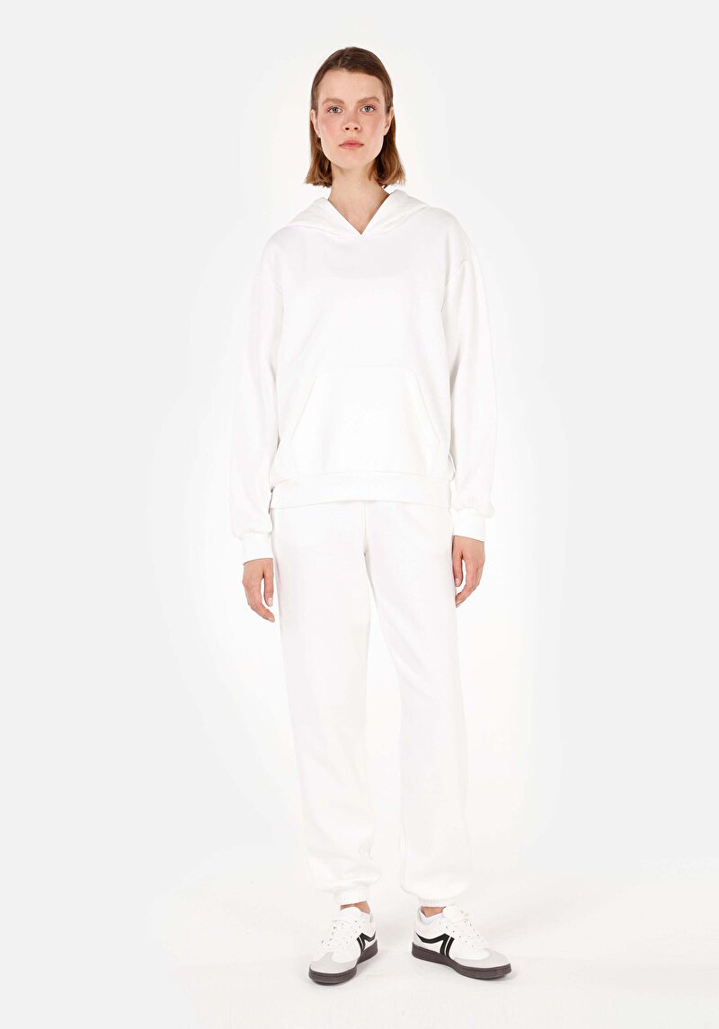 Regular Fit Kapüşonlu Düz Kadın Beyaz Sweatshirt