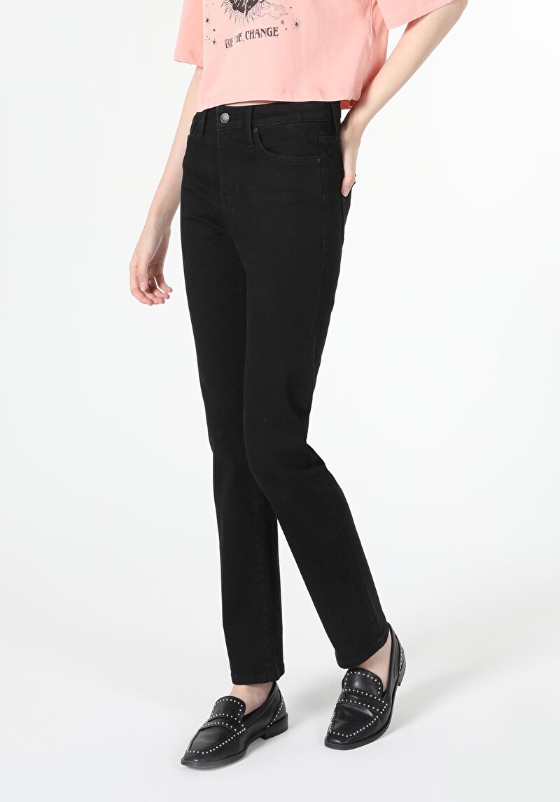 Slim Fit Orta Bel Düz Paça Kadın Siyah Jean Pantolon