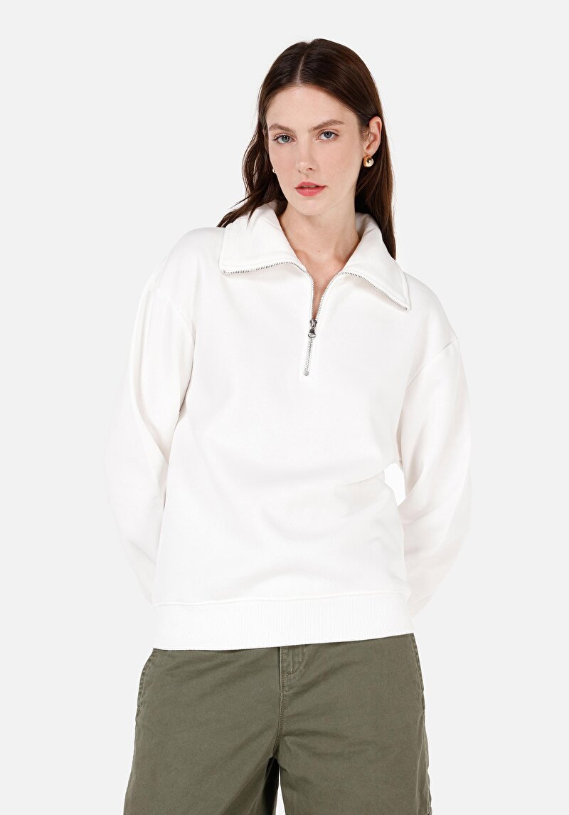 Regular Fit Fermuarlı Nakışlı Kadın Beyaz Sweatshirt