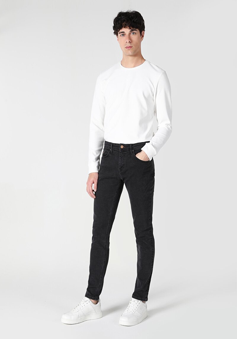 Slim Fit Düşük Bel Dar Paça Cepli Erkek Siyah Jean Pantolon