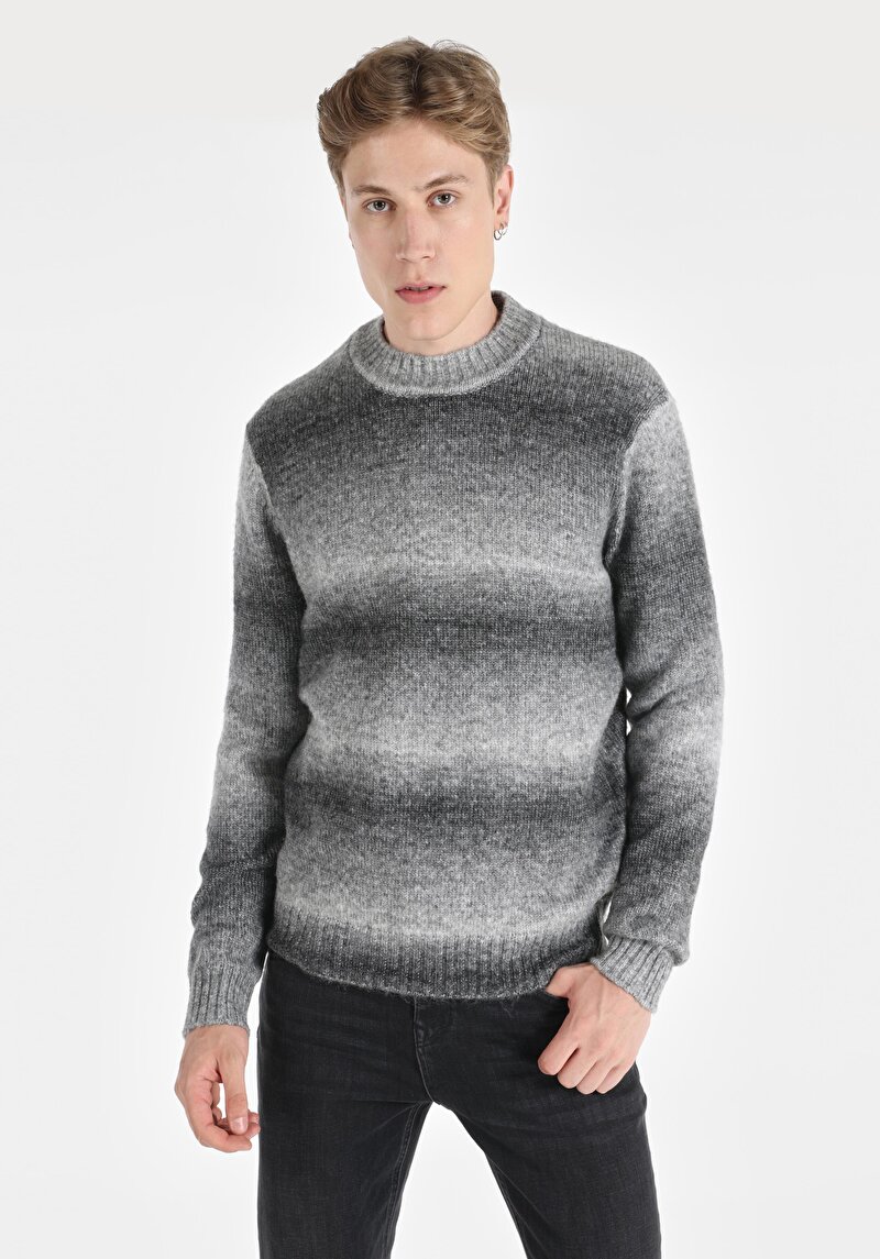 Regular Fit Yuvarlak Yaka Baskılı Erkek Gri Kazak