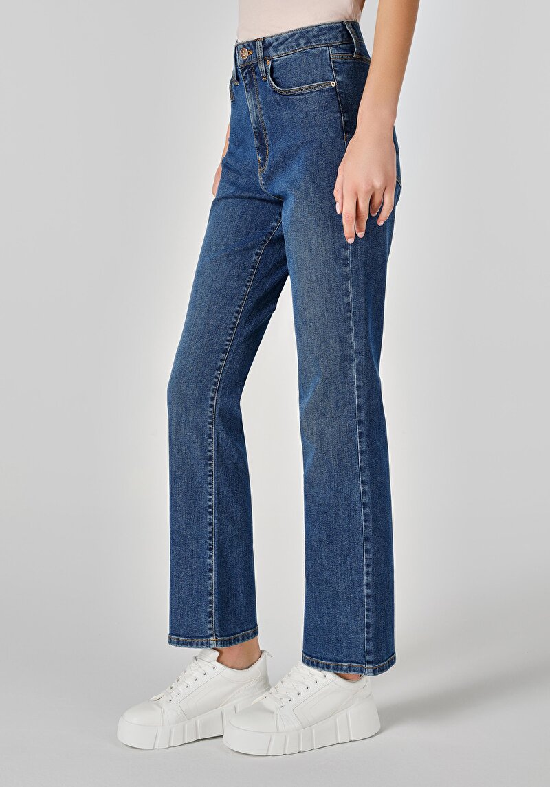 Regular Fit Orta Bel Slim Straight Leg Kadın İndigo Jean Pantolon