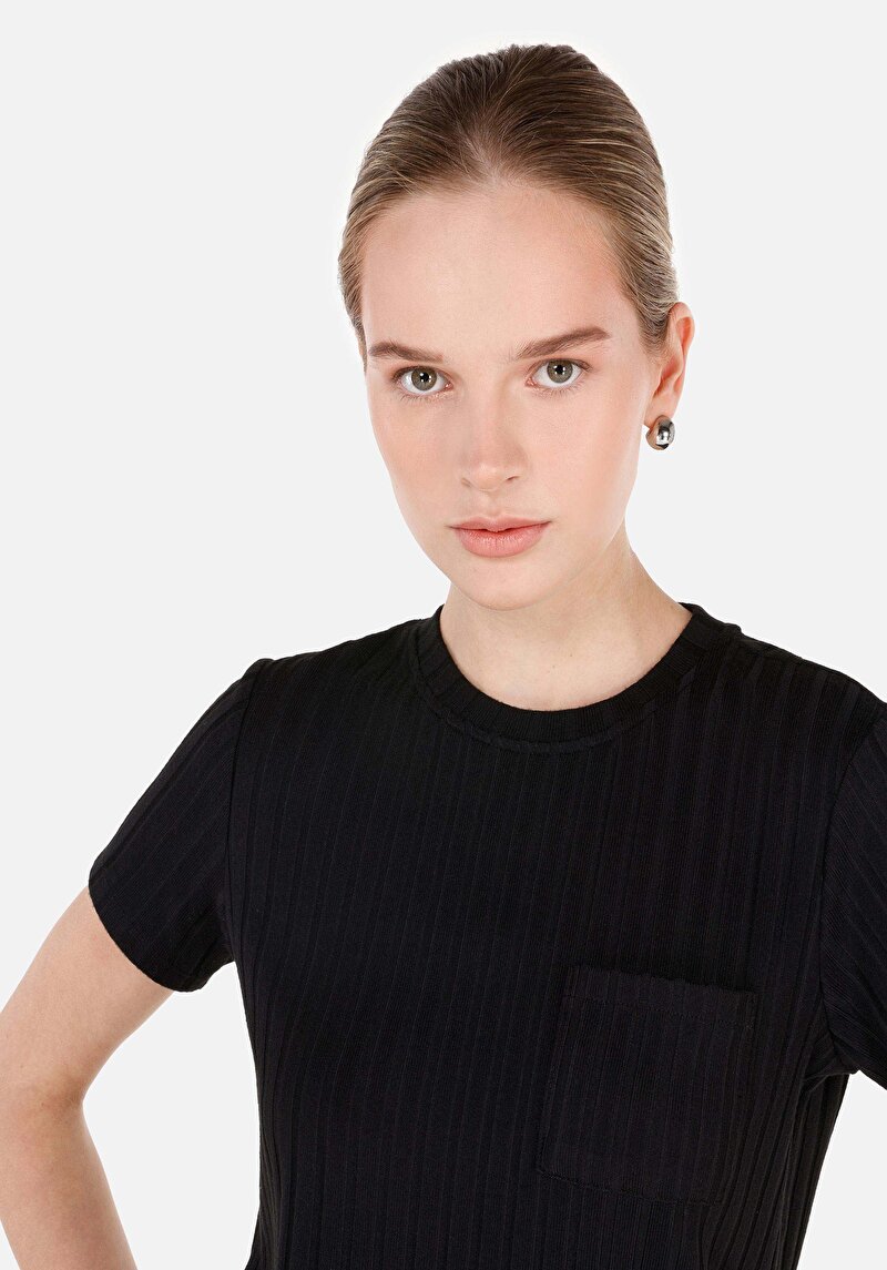 Regular Fit Yuvarlak Yaka Kadın Siyah Kısa Kol Tişört