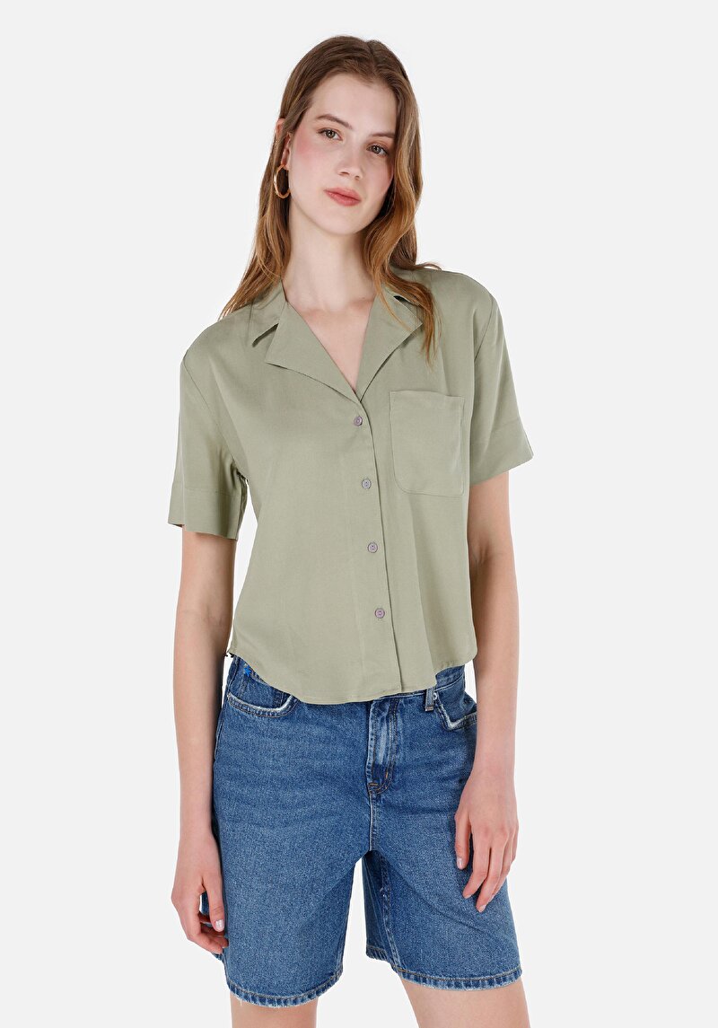 Regular Fit Shirt Neck Düz Kadın Yeşil Kısa Kol Gömlek