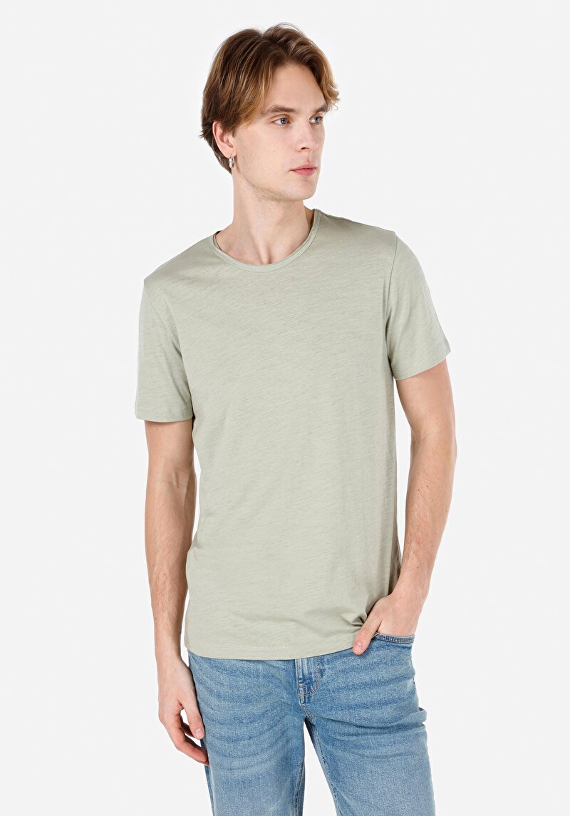 Regular Fit Yuvarlak Yaka Düz Cepsiz Erkek Yeşil Kısa Kol Tişört