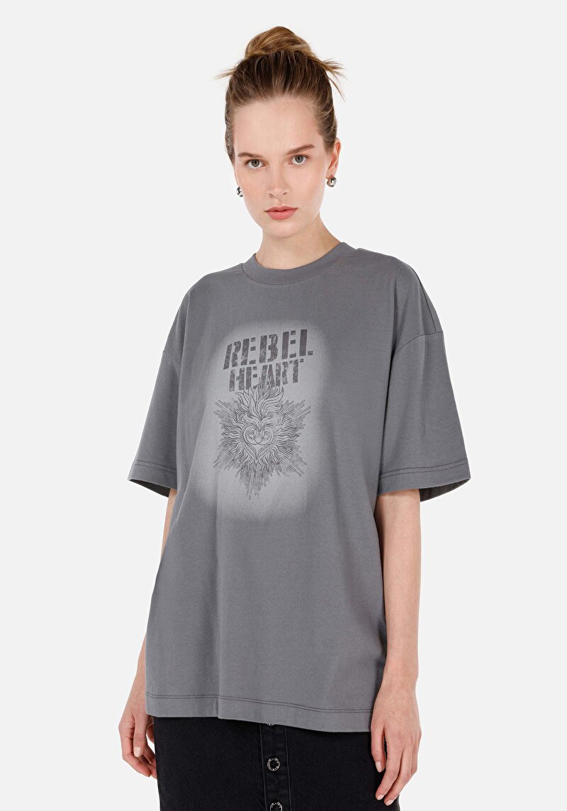 Comfort Fit Yuvarlak Yaka Kadın Gri Kısa Kol Tişört